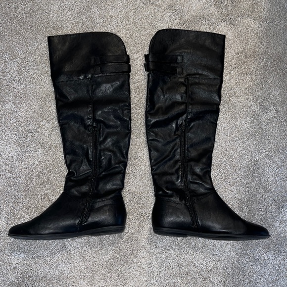 Steve Madden Leather Boots - Picture 2 of 4